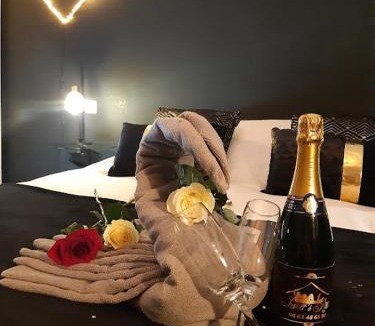 Verton House | LOVER'S ROOM OR