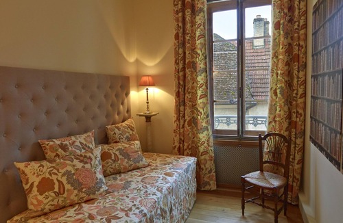Beaune City Centre Apartment | Luxurious 2-bedroom apartment in the historic center of Beaune,