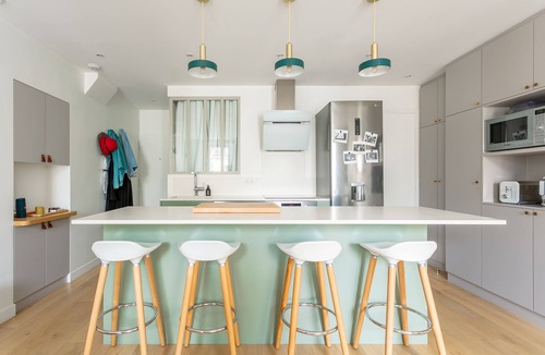 Bercy Apartment | Luxurious Nest in Paris