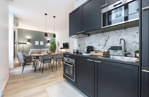 Gaillon Apartment | Luxury 3bedroom apartment near Louvre and Palais Royal