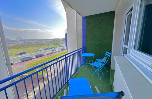 Port Apartment | Luxury Apartment - Sea View - Jacuzzi - Balcony