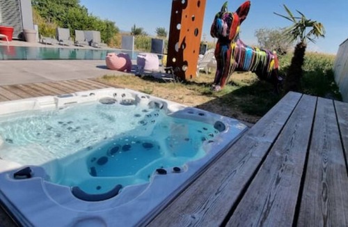 Raedersheim Villa | Magique Villa, Piscine et Jacuzzi House of raeder
