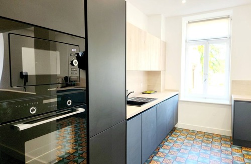 Ay-sur-Moselle Apartment | Magnificent apartment - ideally located garden