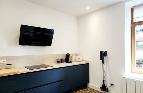 Ay-sur-Moselle Apartment | Magnificent apartment - ideally located garden
