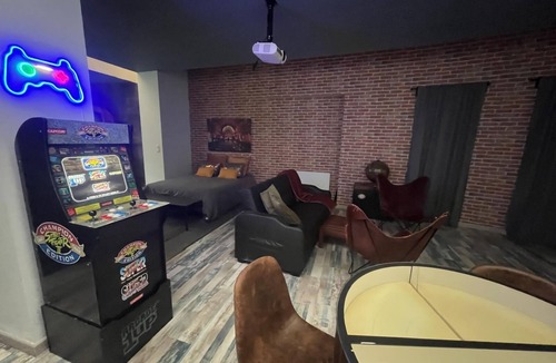 Roubaix Apartment | Magnificent spa loft 10 minutes from Lille