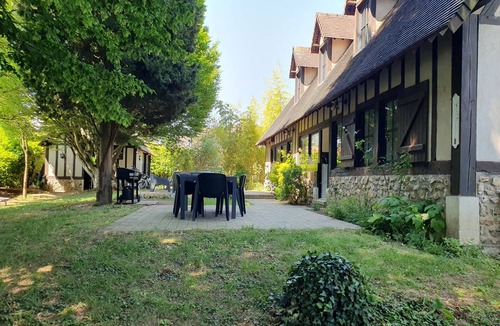 Le Tremblay-sur-Mauldre House | Maison de Caractère, 3 Chambres, la Campagne à 30 mn de Paris