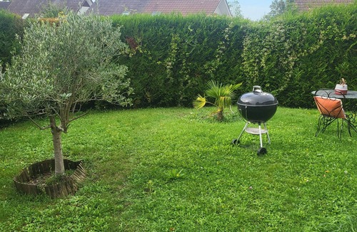 Meulan-en-Yvelines House | Maison 4 Chambres 35 Minutes Site Jop