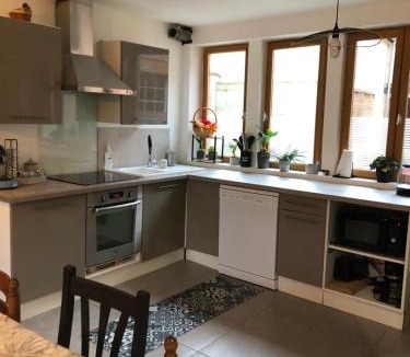 Beauvais House | Maison 6 chambres