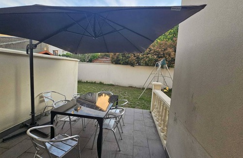 Le Blanc-Mesnil House | Maison a 20 Minutes de Paris. En Plein Centre Ville. Idéal Pour les Familles