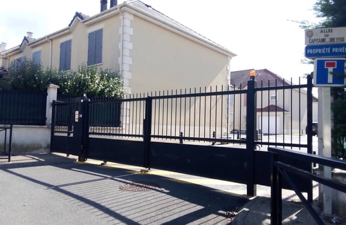 Crosne House | Maison a Louver Avec Jardin et Parking