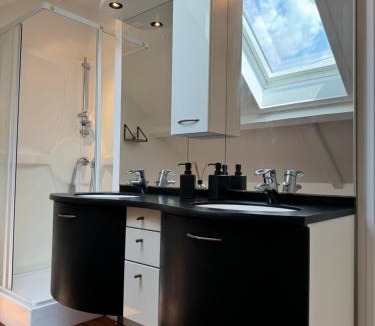 Chatillon-sur-Morin Villa | Maison avec Piscine, Jacuzzi et grand Jardin à 1h de Paris