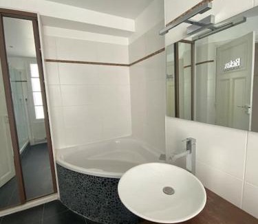Quartier de Becon Villa | Maison charme 7 min Paris jardin