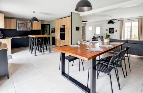 Le Plessis-Feu-Aussoux House | Maison Cosy Campagne, Terrasse & Spa