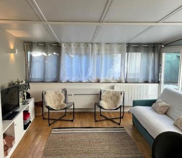 Drancy House | Maison cosy et jardin verdoyant