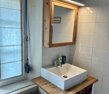 Crepy-en-Valois House | Maison cosy pour 2 à Crépy, véranda et jardin