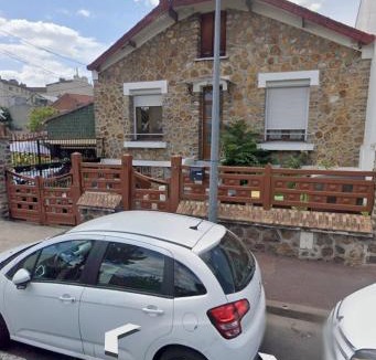 La Courneuve Hostel | Maison d'hôte la Courneuve
