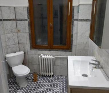 La Courneuve Hostel | Maison d'hôte la Courneuve
