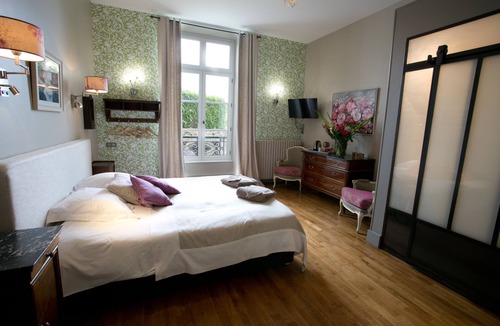 Etaule House | Maison d'Hôtes de Charme -PDJ offered - 20 to 26 people - possible up to 34