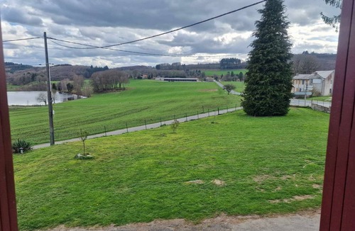 Sardent House | Maison de Campagne Avec vue Imprenable sur la Campagne