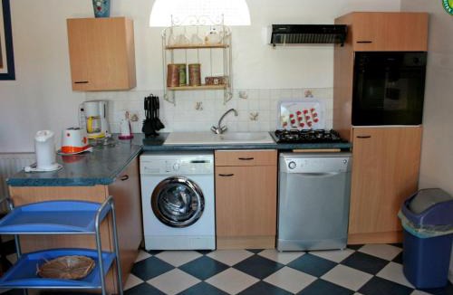 Wimille House | Maison de Charme avec Wifi, Terrasse, Lits Faits et Jeux Enfants près de la Côte d'Opale - FR-1-376-96