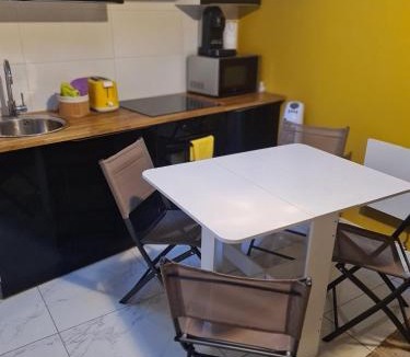 Stains Apartment | Maison de charme Paris stade de France