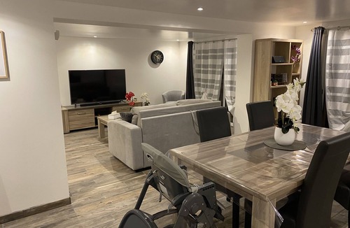 Pitres House | Maison de Location de Vacances