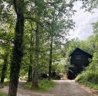 Le Vaudoue House | Maison de Reve avec Sauna en Pleine Foret