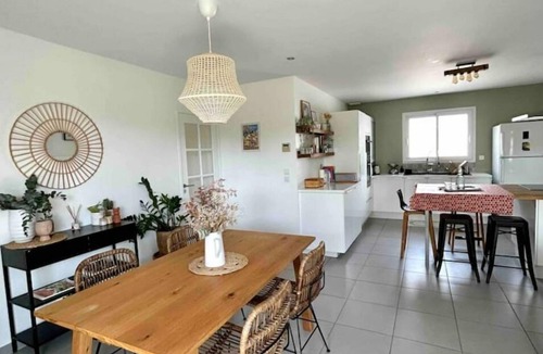 Cournonsec House | Maison Entre mer et Garrigue