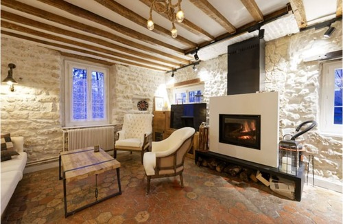 Pressagny-lʼOrgeuilleux House | "maison du Passeur" ,xviiie, 10 min Giverny/vernon