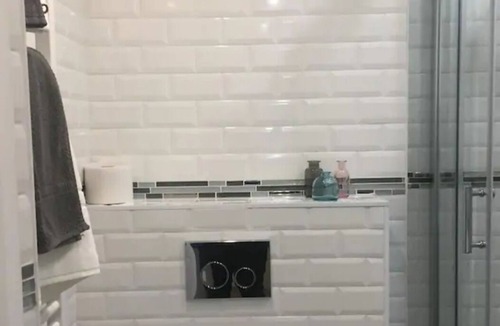 Bonne-Nouvelle Bed & Breakfast | MAISON LE BAC APT. 204A