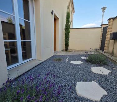 Mouy House | Maison Le Bois Petit