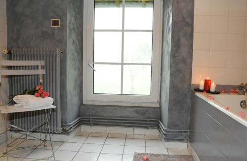 Les Monts-d'Andaine House | Maison Normande : 4 Chambres, Jardin, Activités, Tout Inclus! - FR-1-497-121