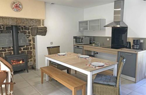 Saint-Fraimbault House | Maison Normande Authentique, Accessible PMR, Animaux Bienvenus, Activités Nature et Calme Assuré - FR-1-497-74