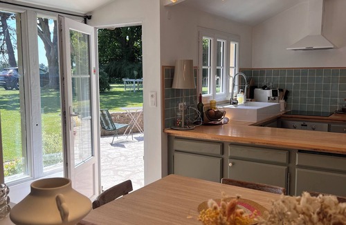 Fleury-la-Foret House | Maison Normande avec piscine extrieure Chauffée