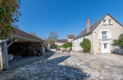 Magny-en-Vexin House | Maison Prado - avec piscine privée et grand jardin