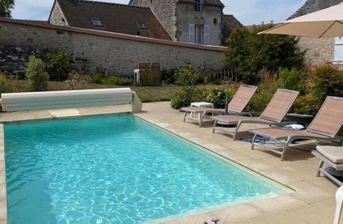 Magny-en-Vexin House | Maison Prado - avec piscine privée et grand jardin