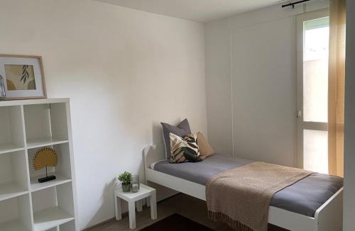 Val-de-Reuil House | Maison Spacieuse et Confortable 100m2 avec Jardin