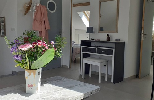 Fontenay-les-Briis House | Maison T2 Meuble Confort Avec SA Grande Terrasse Independant