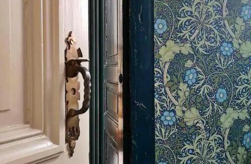 Roubaix Apartment | Maison Verte, Monument Historique