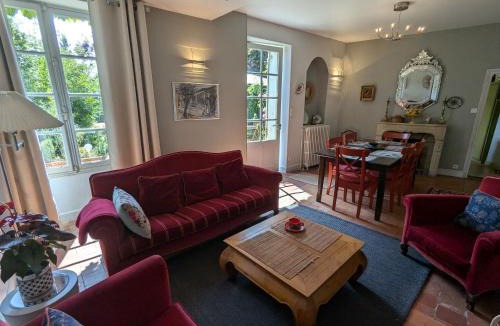 Yevre-le-Chatel House | Maison XVIIIe avec jardin privatif - Yèvre le Châtel - FR-1-590-440