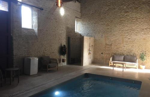 Luc-sur-Mer House | Maisonnette de charme avec option Piscine intérieure privée chauffée