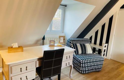 Saint-Pierre-du-Vauvray Bed & Breakfast | Manoir de la Houlette
