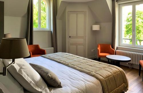 Russy-Bemont Hotel | Manoir de Montigny