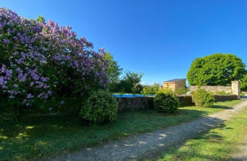 Saint-Symphorien House | Manoir du Mont Porcher