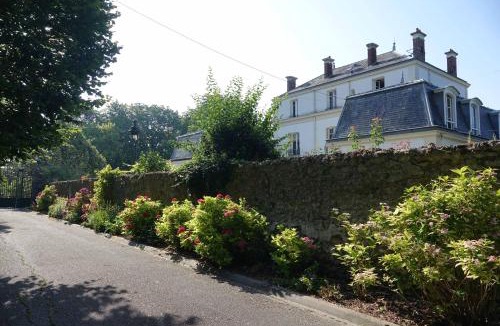 Villevaude Bed & Breakfast | Manoir Le Parc near Paris & Disneyland