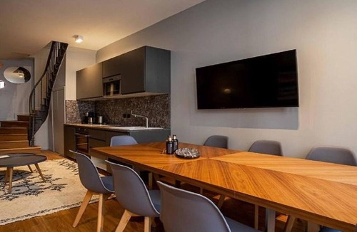Quartier Saint-Ambroise Apartment | Marais Beaumarchais Voltaire- we serve you in style!