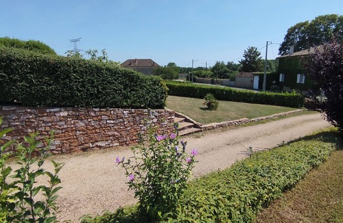 La Chapelle-de-Guinchay House | Mediterranean in Beaujolais