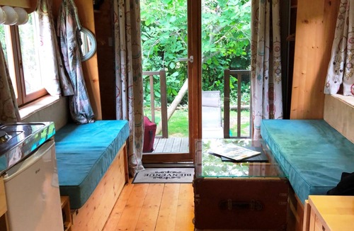 Milly-la-Foret Ski Chalet | Millygite Roulotte - Chalet on wheels by the River - Cottage