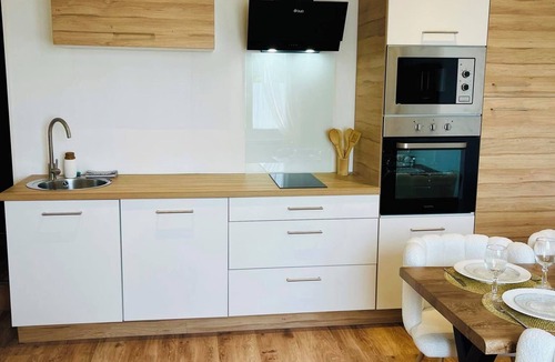 Feignies House | Modern, comfortable 2-bedroom gîte with whirlpool bath & sauna