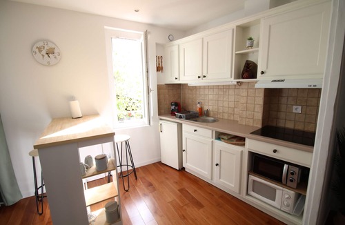 Centre Apartment | Modern, cosy duplex on a mobility lease - practical and ideal just 2 steps from Paris!